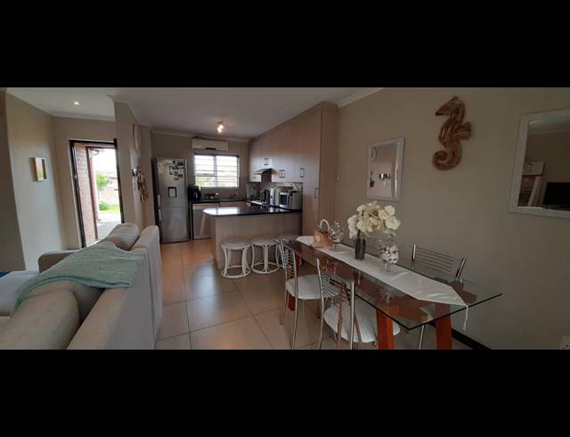 3 BEDROOM TOWNHOUSE RENTED IN LORRAINE
